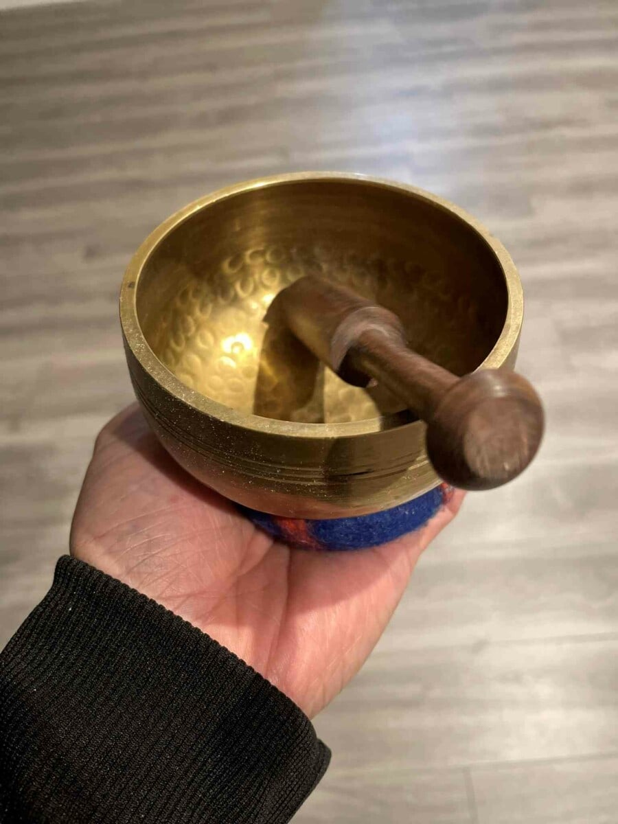 Meditation bowl with amazing sound.